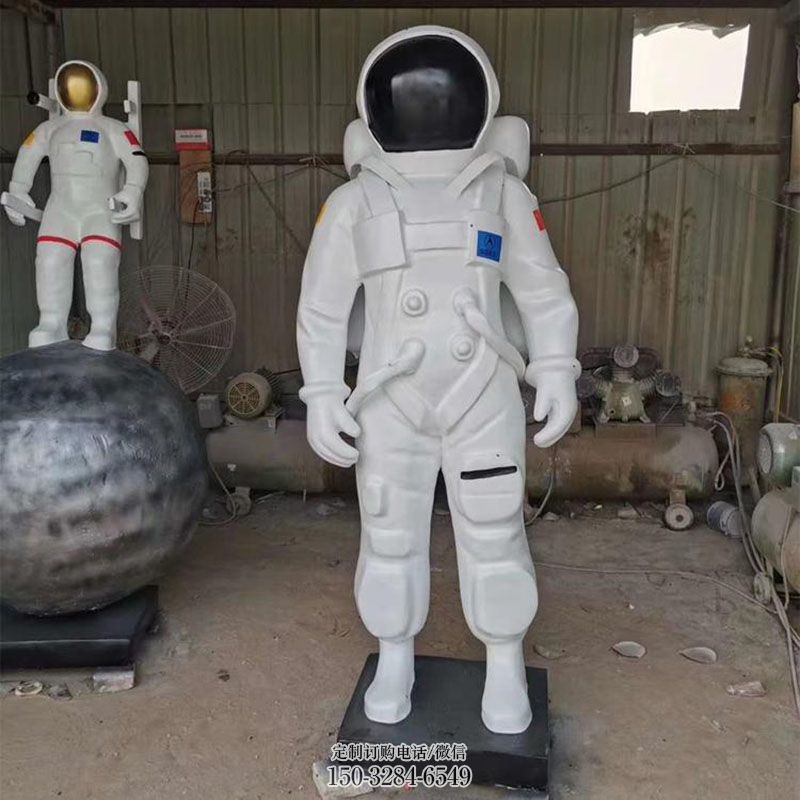 街道标识优选-企业素材-标示太空人雕塑