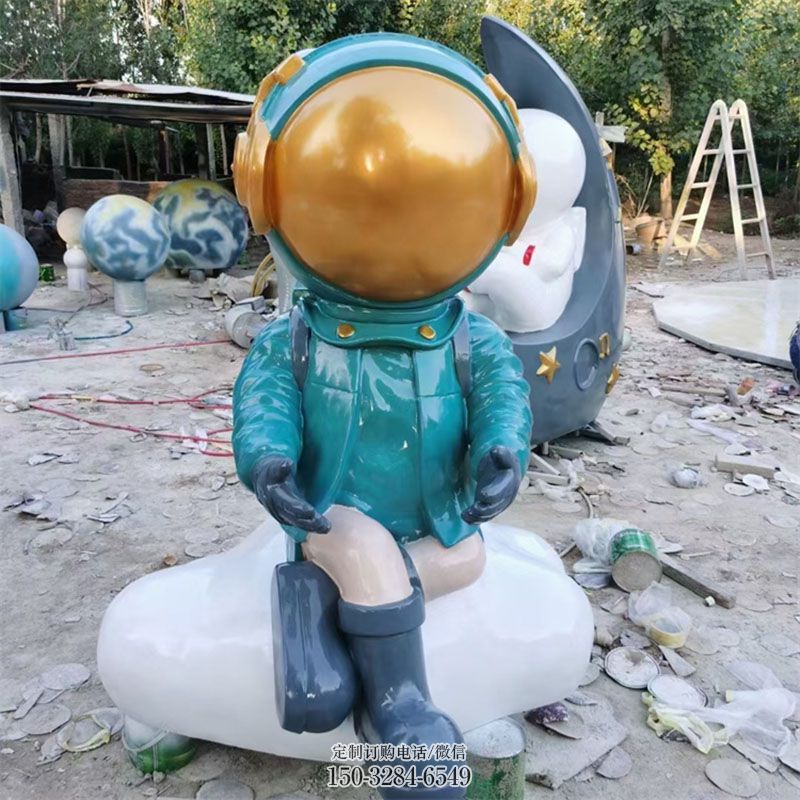 街景小品提供-商场素材-抽象太空人雕塑